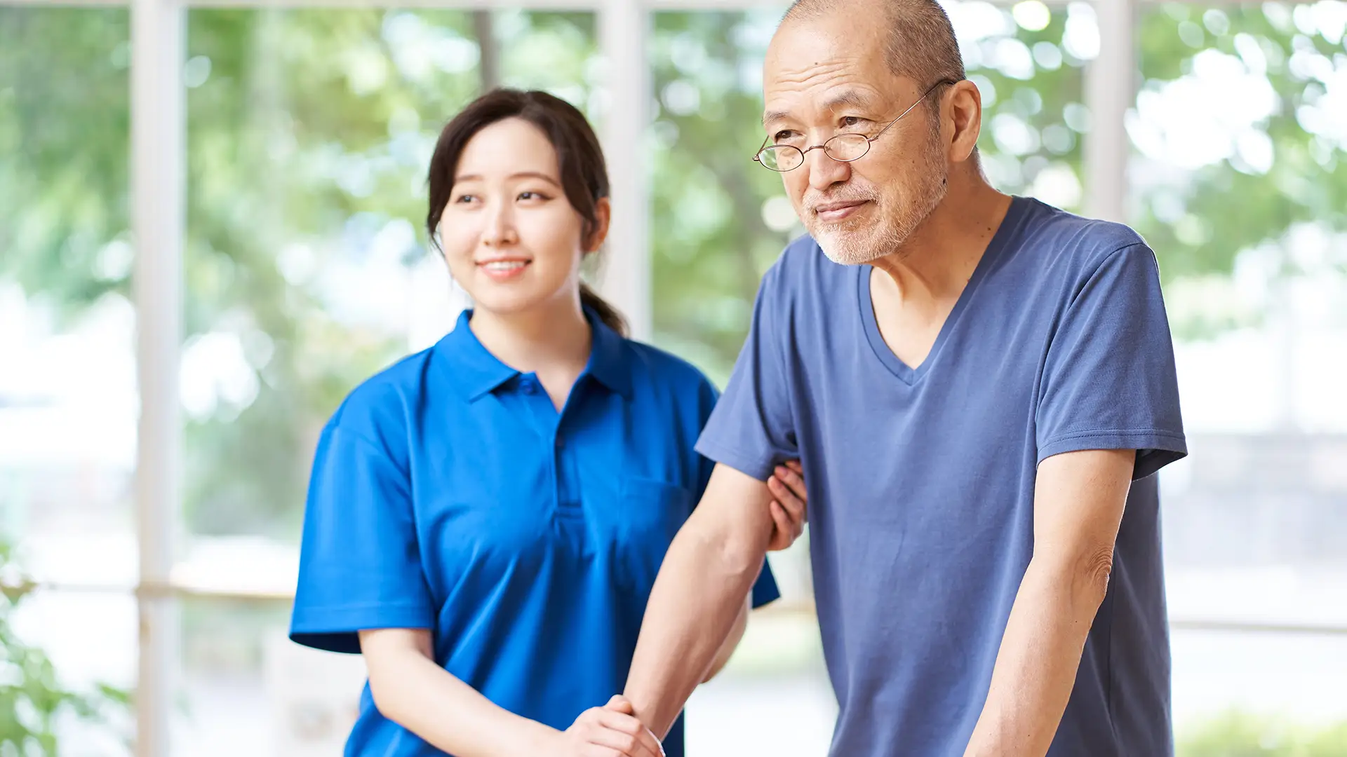 Exploring the Different Types of Home Health Aides: Who They Are and What They Do